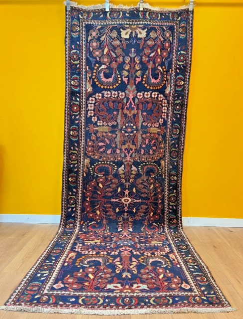 Antique lilian deep blue with eye catching colors 110x290
