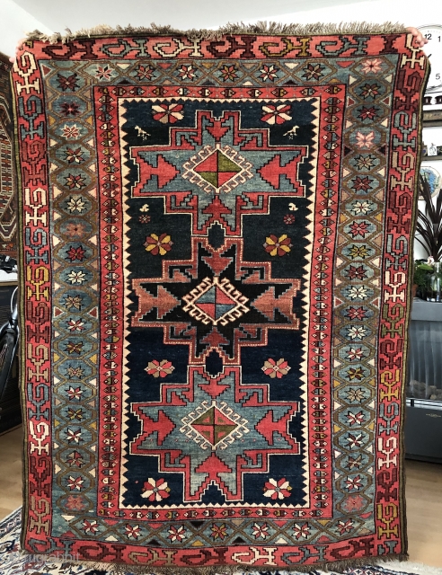 Lesghi star Antique Shirvan 1920
157x121
In a superb condition.