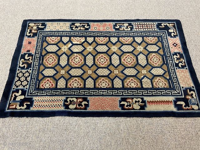 Antique Decorative Chinese Rug,  204x126 cm in top condition.                       