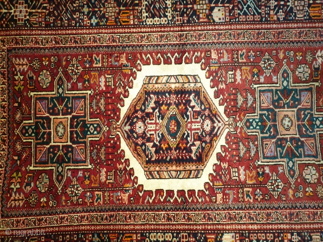 Antique qaraja rug
Excellent condition                             