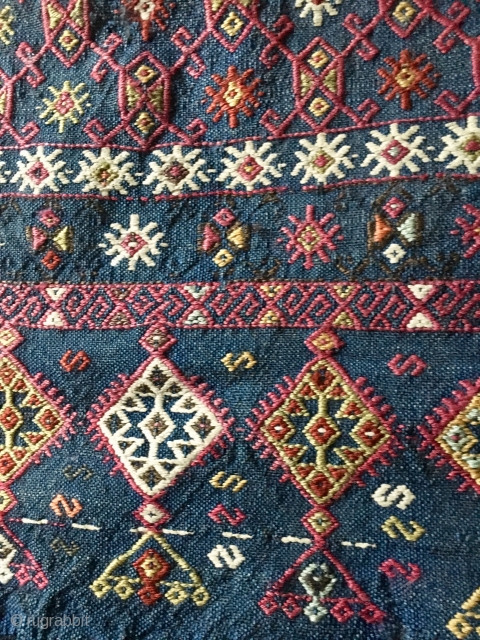 Beautiful Anatolian Nixed Technique  Yastik ? 61 * 95 cm circa mid C19th
Wool and cotton
Basically good condition one damaged area sees pic
Pay PayPal or BACS transfer   postage included   ...