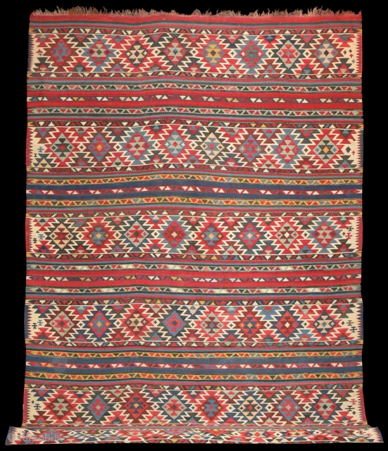 Ref 1350 Shirvan Kelim, circa 1880. 8'9 x 5'11 - 265 x 178.  All natural dyes and in excellent condition
            