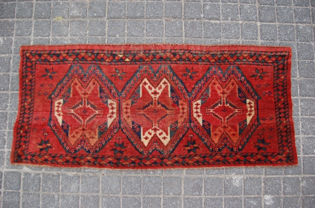 antique mid Amu Darya Ersari torba 105 x 47 cm (3ft 6" x 1ft 7") mid 19th century. All natural dyes. Condition: good, evenly medium to low pile, original selvedges removed and  ...