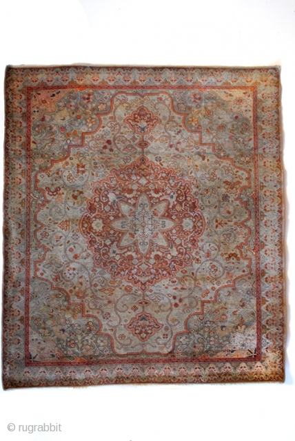 Antique. 
Silk, Tabriz, Hadji Jalili, even wear. 
Citron Medaillon, refined coloring with beautiful celadon.
Silk on cotton. 
155 x 145 Cm.-- 5,1 Ft. x 4.8 Ft. 
       