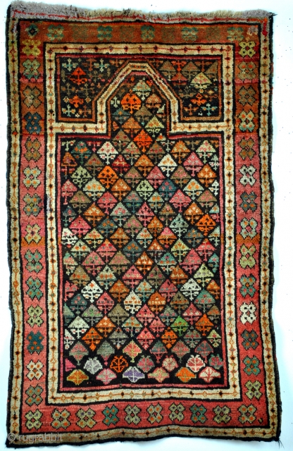 Marasali, Shirvan area. 135 x 83 Cm. 
2 old repairs in the left - and right top border. 
Early 20th century.            