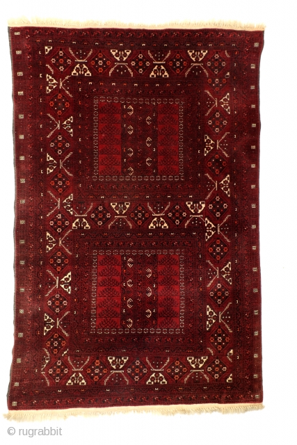 Turkoman Ersari area rug, 265 cm x 170 cm. 8.8 feet x 5.6 feet. 
In good condition. Made around the 50ies. 
All natural colors.         