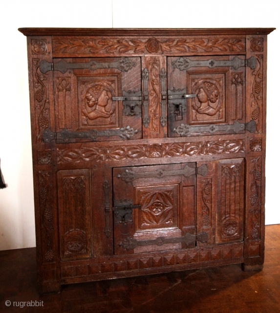 Gotic Cabinet, around 1470. 
A masterpiece and extreem rare. 
In very good condition. 
Oak. 

sold, goes to Flanders.               