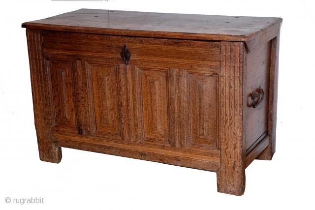 early 17th century ( 1610) Dutch chest. 
Fine patine, quarter-sawn oak, all original.
No key. 
                  