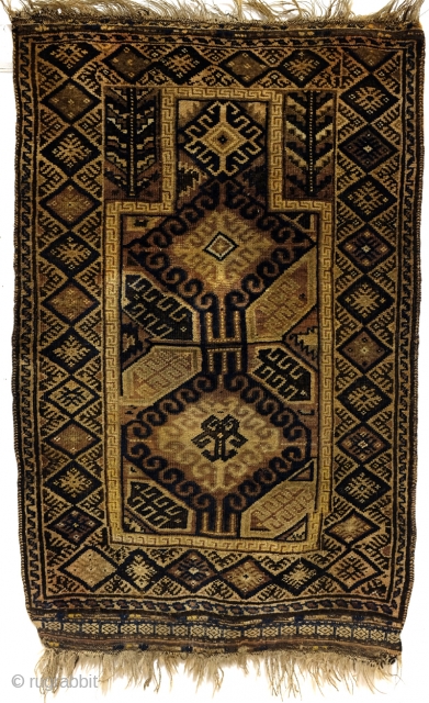 Prayer rug, Beloudj. 
late 19th century. 
140 x 86 cm   4.6 ft. x 2.8 ft. 
               