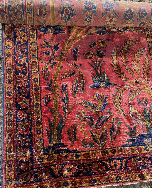 Lovely antique all silk Kashan, possible 19th c., 118 x 62 cm. Finely knotted (9x9 per sq. cm.) on silk warps, with great natural colours. Pile is over all high, except for  ...