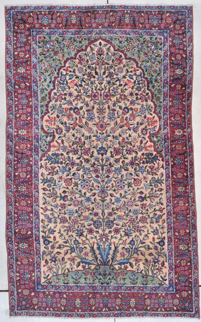 Antique Laver Kerman Persian Rug 4’9” X 7’9” #7990
Age: 4th quarter 19th century 
Size: 4’9” X 7’9”
https://antiqueorientalrugs.com/product/antique-laver-kerman-persian-rug-49-x-79-7990/                