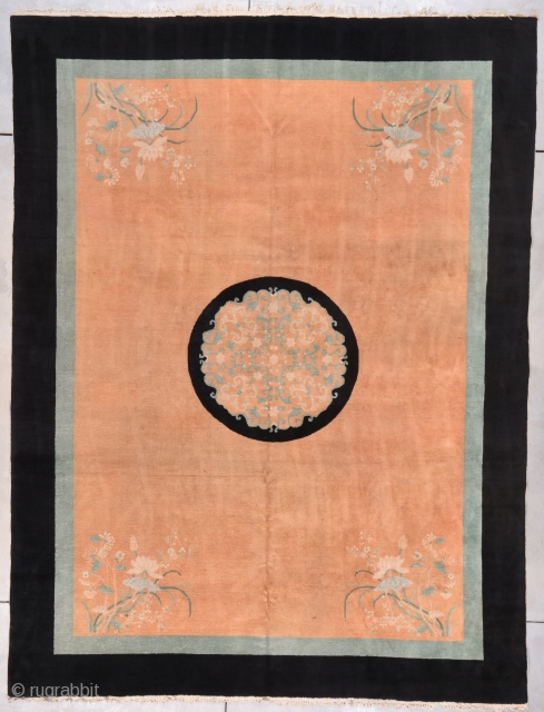 Fette Art Deco Chinese Rug 8’11” x 11’8” #7868 This circa 1930 Fette Chinese Art Deco rug measures 8’11” x 11’8”. This rug is very soothing with a field color of pale  ...