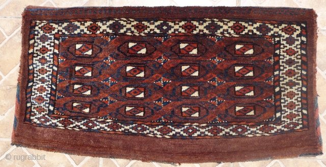 Yomud Torba, probably Igdyr subgroup, 40 x 78 cm. 
Excellent full-piled condition with original kilim backside. $200 incl. insured postage worldwide.


            