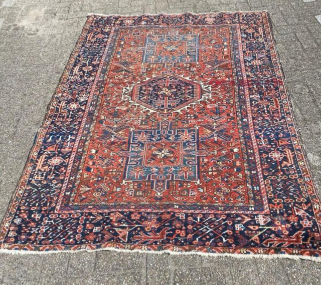 kharaja 200 x 144 cm in good condition                         