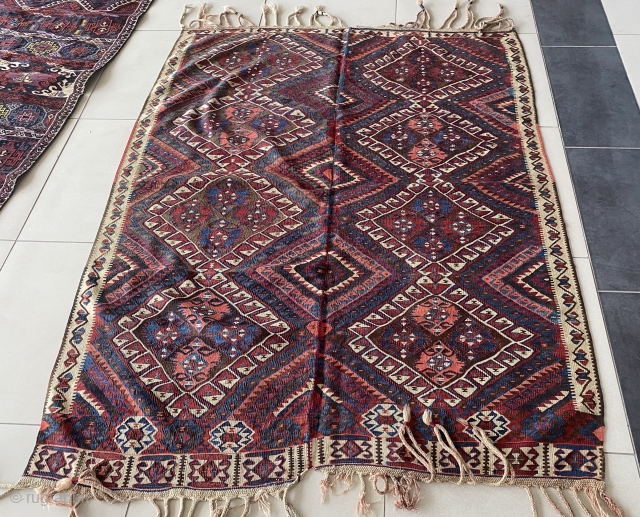 Antique Kurdish kilim from Van, Turkey from the First Quarter of 20th Century. 142 x 190 cm. Two panels came together after weaving process. Excellent condition. Available at rohat_berk_kartal@hotmail.com    