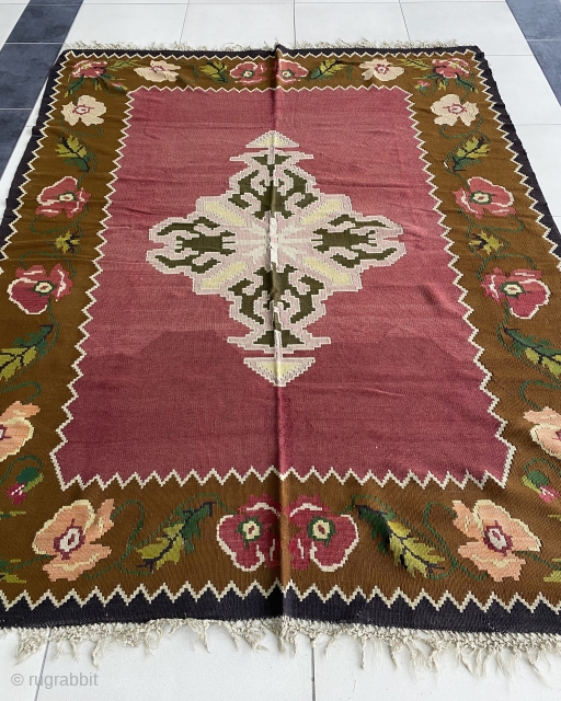 Old Balkan kilim. Probably Serbian origin. Floral medallion & border design. Two shades of pink in the center field. In excellent condition. 205 x 264 cm. Contact: rohat_berk_kartal@hotmail.com     