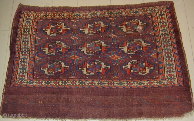 Early colorful Yomud Chuval with bold major Guls and unusual minor Guls. 45'' X 30''(114 X 76cm)                
