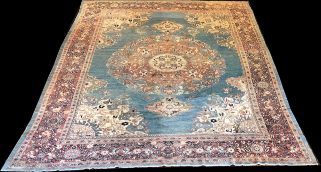 A very attractive Persian Sultanabad.Measures 12' x 15' and is in very good condition for itsage.                 