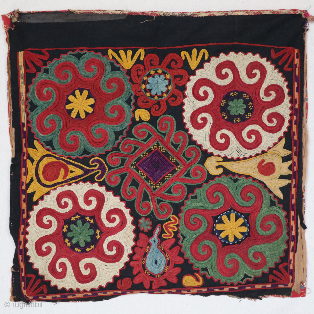 An exceptionally rare antique needlepoint-embroidered textile made by the famous Lakai tribe of Uzbekistan, circa the late 19th Century, named Aina Khalita (wedding mirror bag). It has mesmerizing design elements often associated  ...