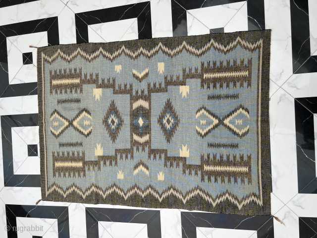 A beautiful storm pattern sky blue Navajo rugs in perfect condition size 145cm/105cm if any interest please contact me on my email knaqeebullah489@gmail.com          