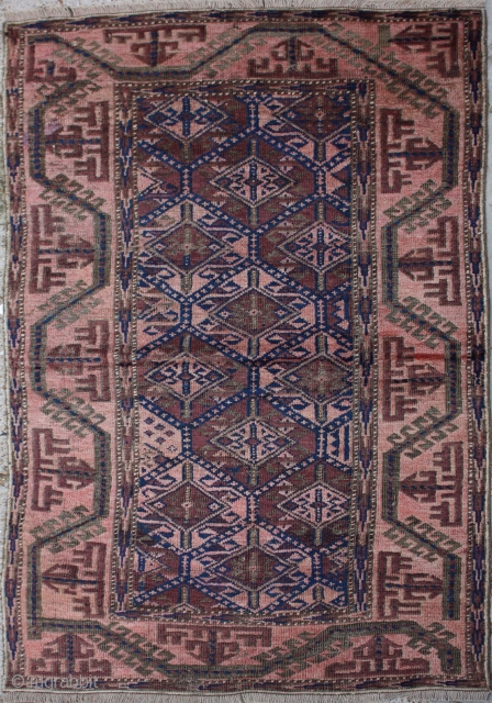 Antique Belouch Rug


Category: 	Antique
Origin: 	Persian
City/Village: 	Persian
Size cm: 	82 x 154
Size ft: 	2'8'' x 5'1''
Code No: 	F719
Availability: 	In Stock               