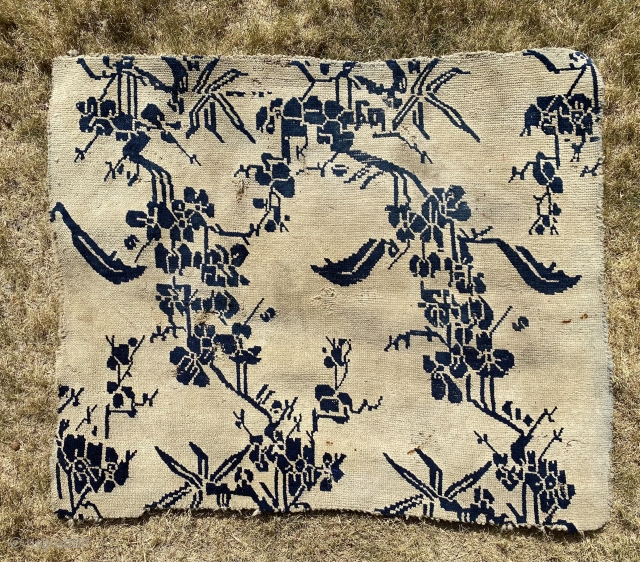 16/17thC Tibetan rug fragment 
Wool foundation
Indigo design on natural field                       