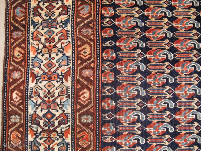 Antique Malayer rug very nice colours and nice condition all orginal size:1,96 X 1,40 cm Circa 1900                