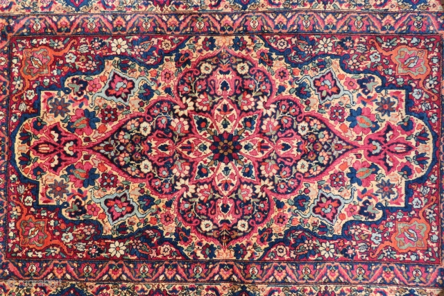 Antique Kirman Raver rug wonderful colors and very nice condition all original size 1,90x1,25 cm full pile Circa 1900-1910              