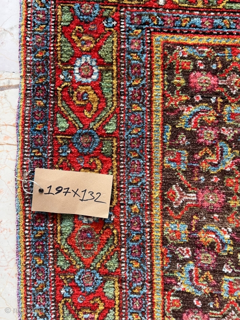 Old senneh rug Side is silk and very good colors and very nice condition all original İf you need any more information please contact sahcarpets@gmail.com or for Whatsapp +905358635050 
Thank you very  ...