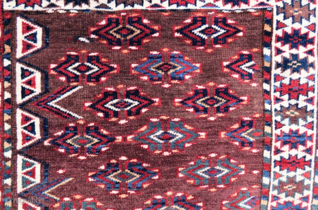 Yurkoman for Tente engsi rug wonderful colors and excellent condition all original size 1,63x1,45 cm and Circa 1910-1920               