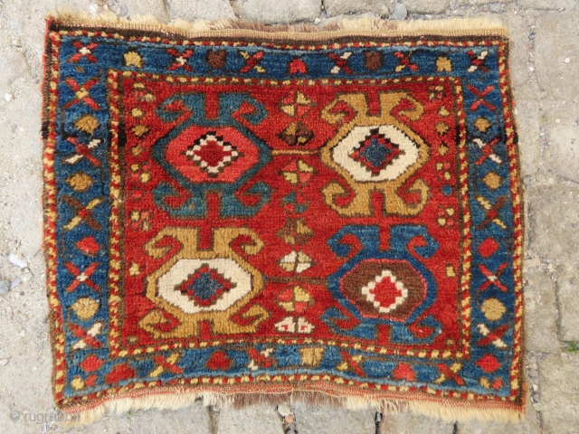 Antique Kurdish bagface wonderful colors and excellent condition all original Wool and Wool size :54x42 cm Circa 1900               