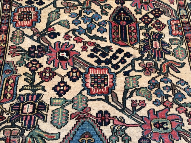 Old Bakhtiari rug,
140x200 cm
                             