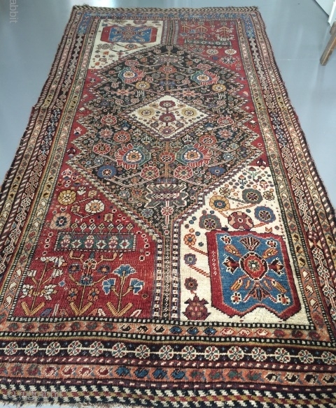 Fine and colorful antique Qasshgai rug 100x200 cm
Worn                         