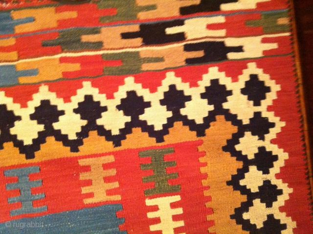 iran kasgay kilim
200-350                              