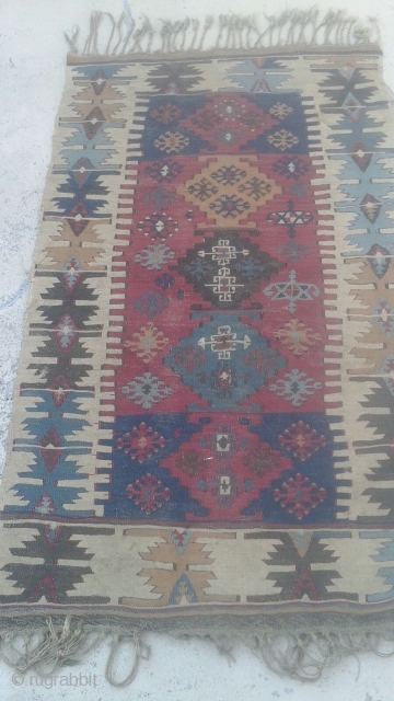 adana reyhanli kilim
size;100-150
100 years old                            