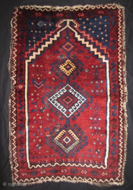 East Anatolian Shavak prayer rug circa 1900
78 x 118 cm, mounted on cotton fabric.
More info or photo if you ask.


             