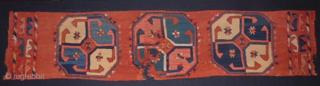 Uzbek Lakai embroidery fragment 19th cent.
32 x 145 cm mounted on fabric.
More info if you ask

E-mails are not delivered to me due to a problem, please send a separate e-mail. 
sam.laren1@outlook.com
  