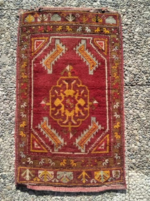 Anatolia Konya small rugs ( pillow)faultless, original, not previously repaired, very finely woven, 100% wool, dimensions 60 cm wide/length 105 cm            