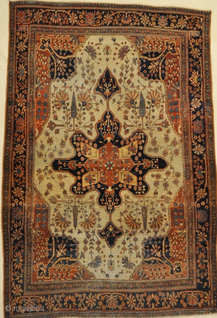 Antique Farahan 
4'4" x 6'4"                            