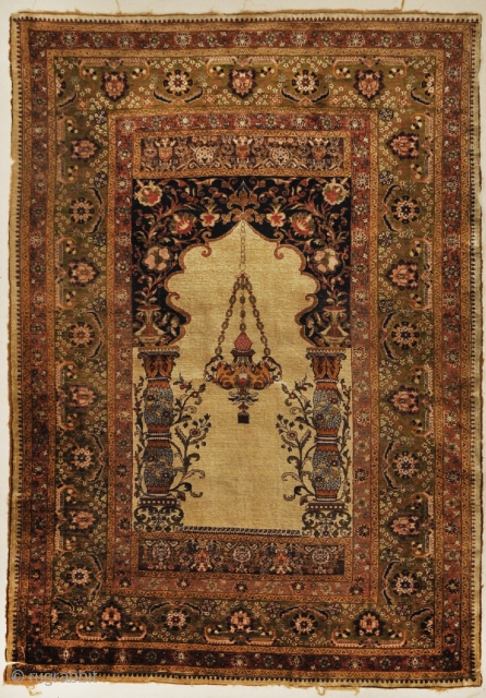 Antique Silk Turkish Prayer Rug
4'5" x 6'3"

Made in Turkey                        