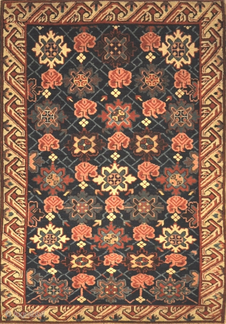 Antique Seichur Kuba Western Flowers Rug
3’2″ x 4’10”                         