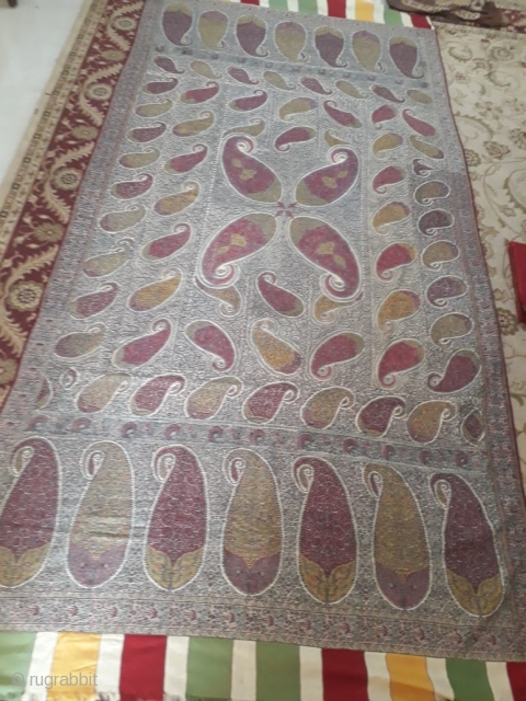 Antique Kashmiri jamawar shawl. In perfect condition                          