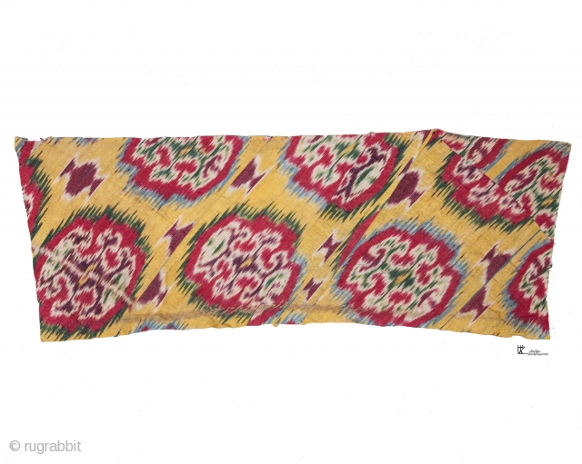 Ikat Fragment 34 x 92 cm / 13.3'' x 36.2''                       