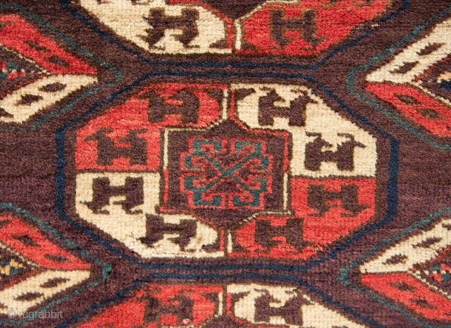 Turkmen Chodor Maın Rug Fragment                            