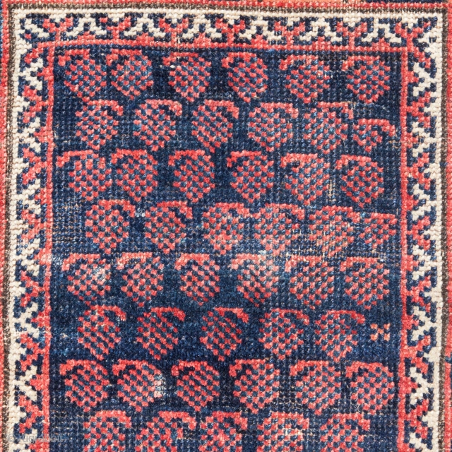 Baluch Balisth 74 x 55 cm / 29'' x 21.6''                       