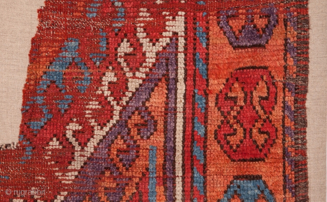 Central Anatolian Rug Fragment 86 x 115 cm / 2'9'' x 3'9''                     