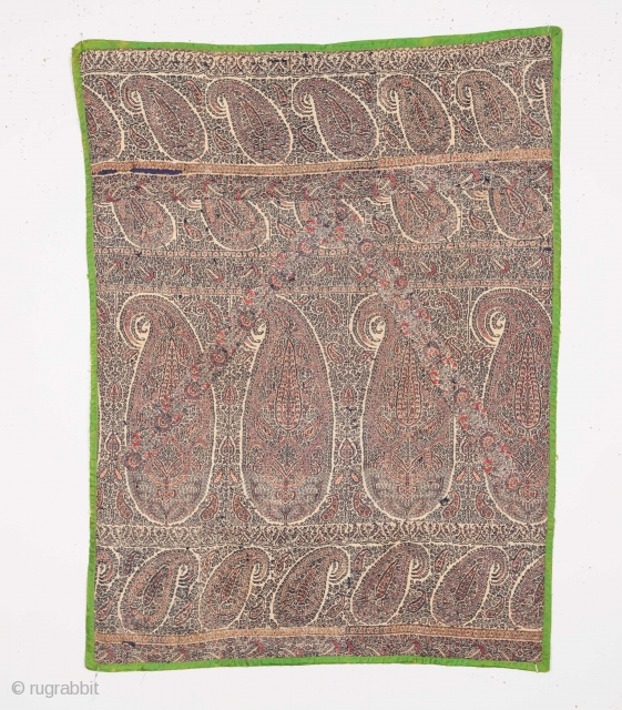 Kashmir Shawl Fragment 65 x 86 cm /2'1'' x 2'9''                       