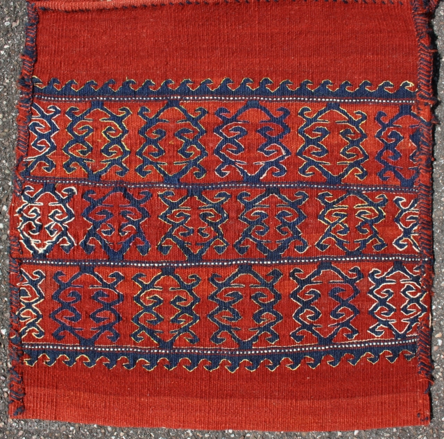 antique Yüncü saddlebag, with rows of elibelinde motif and strong graphic impression, colorful accents at the outlining all silk and partly with metallic threads. mint condition, 127x41cm
      