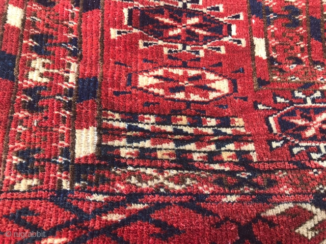 Antique Turkmen Tekke carpet. Size: 110 x 180 cm. Circa 1900                      