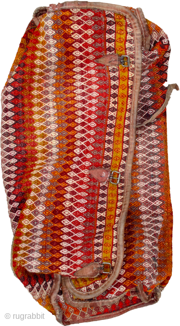 Old Qashqai Mafrash Rakhtekhab 170x140cm in very good condition with all the straps and handles intact


    Side Panels: 120 × 55 cm

    Ends: 72 × 48  ...